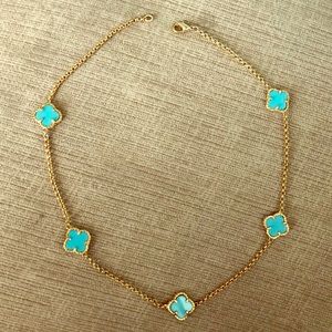 EUC Gold and turquoise necklace- costume